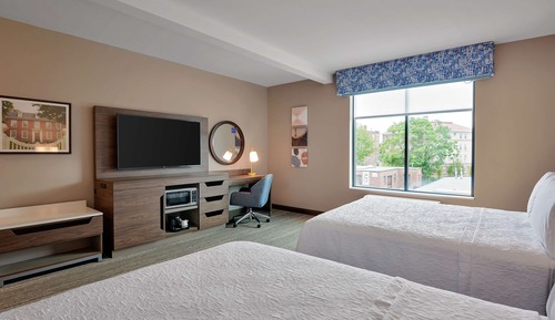 Room, 2 Queen Beds, Refrigerator & Microwave