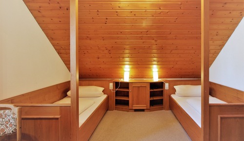 Economy Twin Room