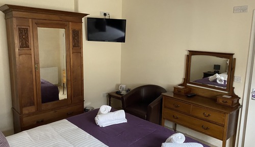 Double Room (The Mole)
