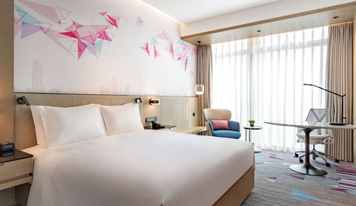 Deluxe Room, 1 King Bed
