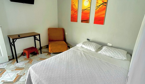 Esmeralda Room