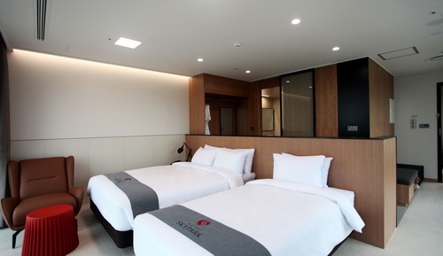 Deluxe Twin Room, Corner