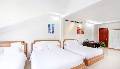 Family Room, Multiple Beds, Balcony