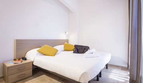 Standard Double or Twin Room, Partial Sea View