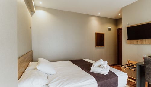 Standard Double Room, Non Smoking, City View