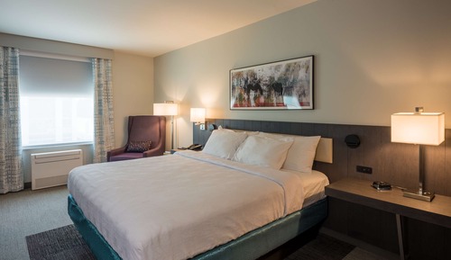 Room, 1 King Bed, Accessible (Hearing)