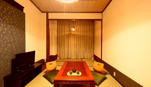 Standard Japanese Style Room of 10 Tatami-mats with Bath (No View), Non-Smoking