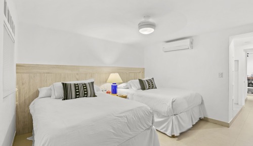 Economy Suite, 2 Double Beds, Kitchen