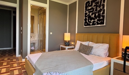 5+1 Deluxe Villa with Private Heated Pool and Sauna