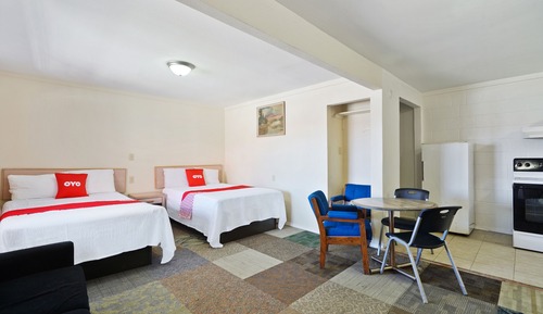 Room, Multiple Beds, Kitchenette