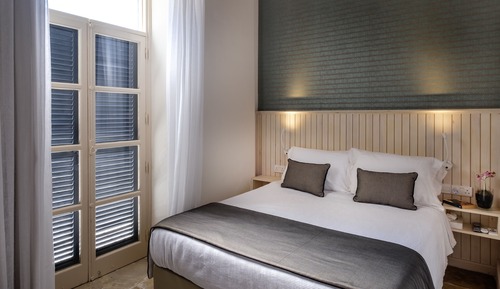 Basic Double Room, 1 Queen Bed, Non Smoking, City View