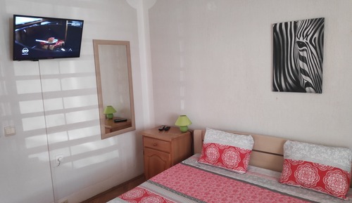 Standard Studio, 1 Queen Bed