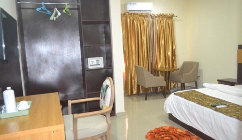 Superior Suite
