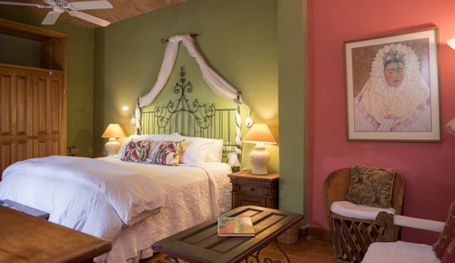 Traditional Suite, 1 King Bed, Non Smoking