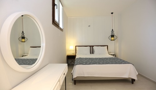 Duplex, 3 Bedrooms (501)