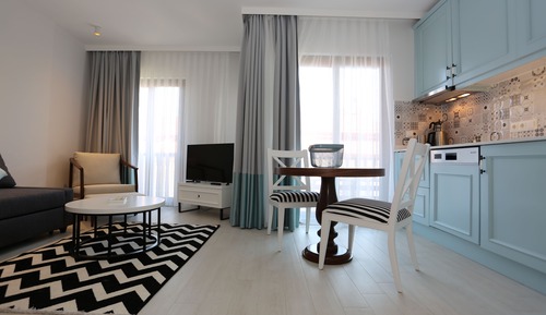 Duplex, 2 Bedrooms (408)