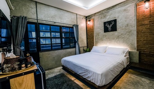 Standard Double Room with Private Bathroom