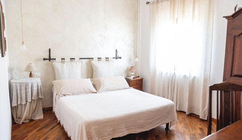 Classic Double Room, Garden View