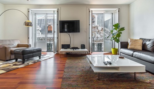 Apartment, 3 Bedrooms, Balcony, City View ( CH2 )