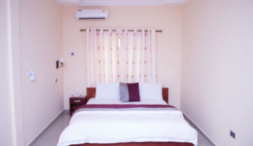 Double Room, Refrigerator