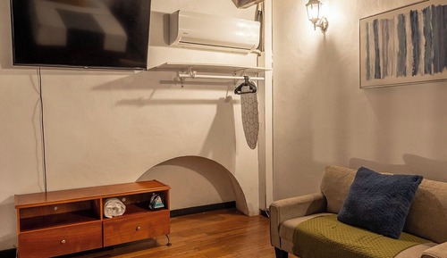 Suite 3, Deluxe Suite, 1 Bedroom and 1 loft, (251 Fortaleza, Suite 3, San Juan PR 00901)