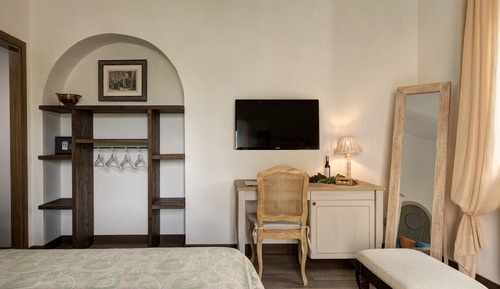 Classic Double Room, 1 Queen Bed