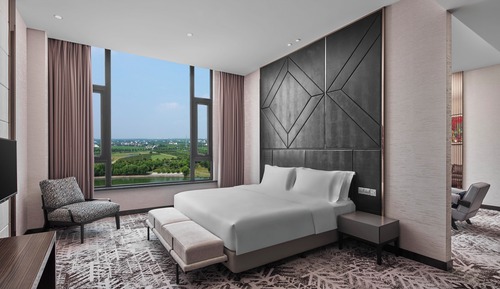 Suite, Multiple Beds, Lake View (High Floor)