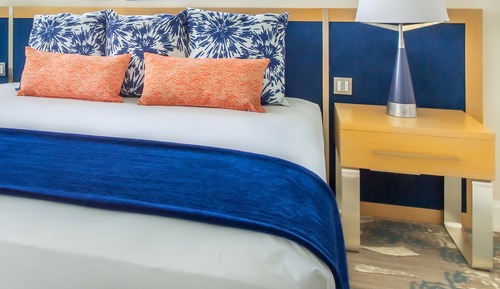 Room, 2 Double Beds (Swim-up)