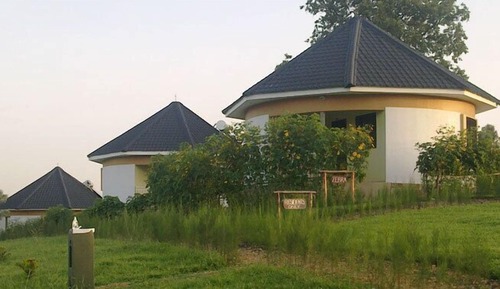 Executive Cottage, Garden Area