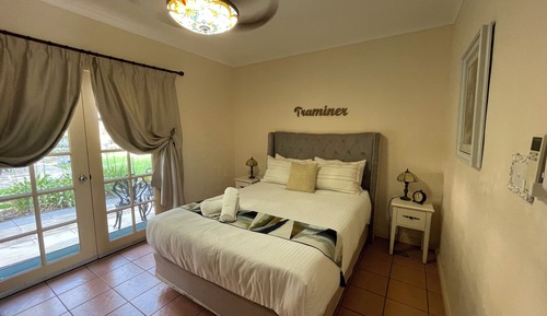 1 Bedroom Garden View Suite (Traminer)