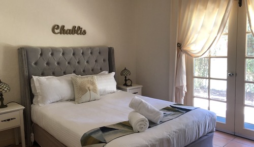 1 Bedroom Garden View (Chablis)