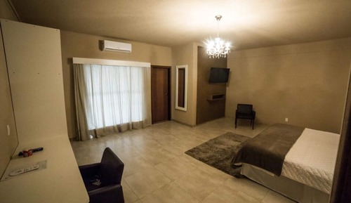 Room, Hot Tub
