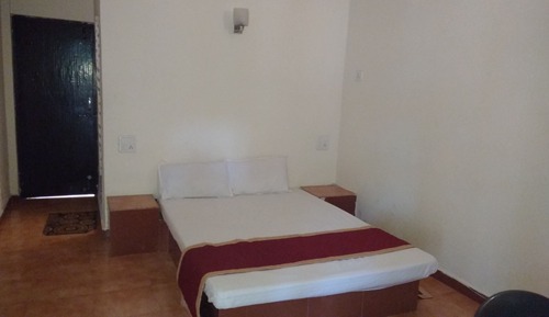 Economy Room, Accessible, Smoking