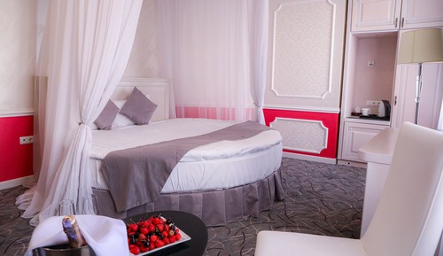 Double Room with Spa Bath