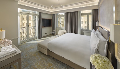 Mandarin, Suite, 1 King Bed