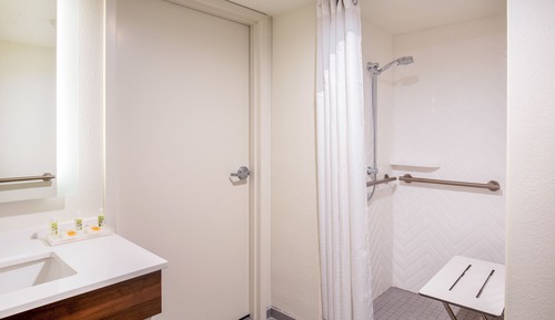 Standard Room, 1 King Bed, Accessible (Communication)