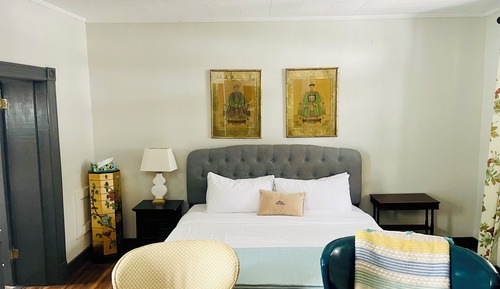 Standard Room, 1 King Bed (No Pets)