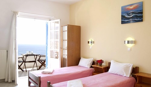 Studio, Sea View