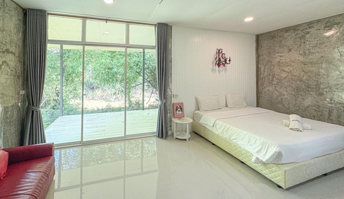 Deluxe Double Room, Garden View