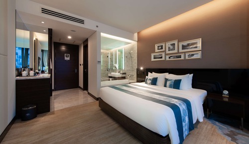 Grand Deluxe King Ocean View
