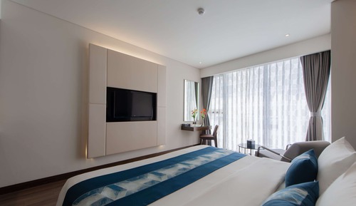 Deluxe Double Room, Partial Ocean View