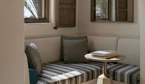 Deluxe Room, 1 King Bed, Garden View