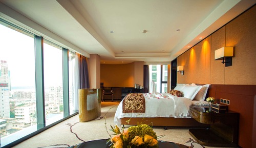 Deluxe Room, 1 King Bed