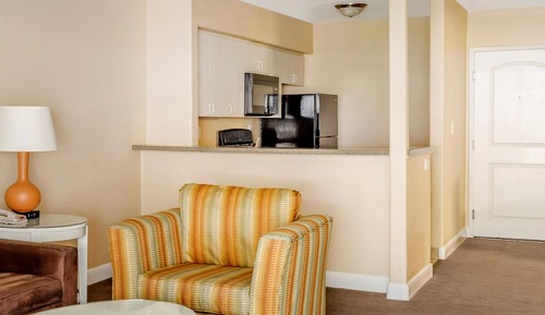 Suite, 1 Bedroom, Accessible Bathtub (King)