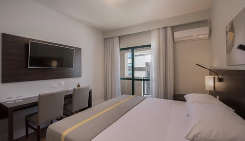 Deluxe Suite, 1 Queen Bed, Sea Facing