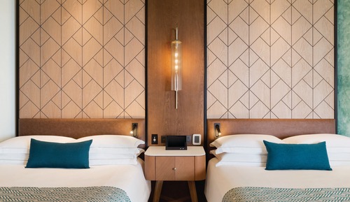 Junior Suite, 2 Queen Beds, Accessible, Garden View