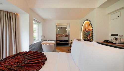  Treepie - Superior Room with Bathtub