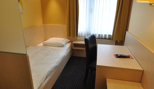 Economy Single Room