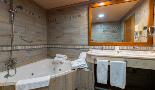 Suite (Jacuzzi)