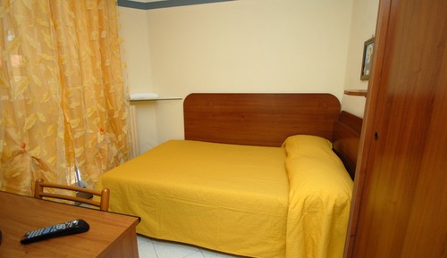 Single Room, Private Bathroom, Ground Floor